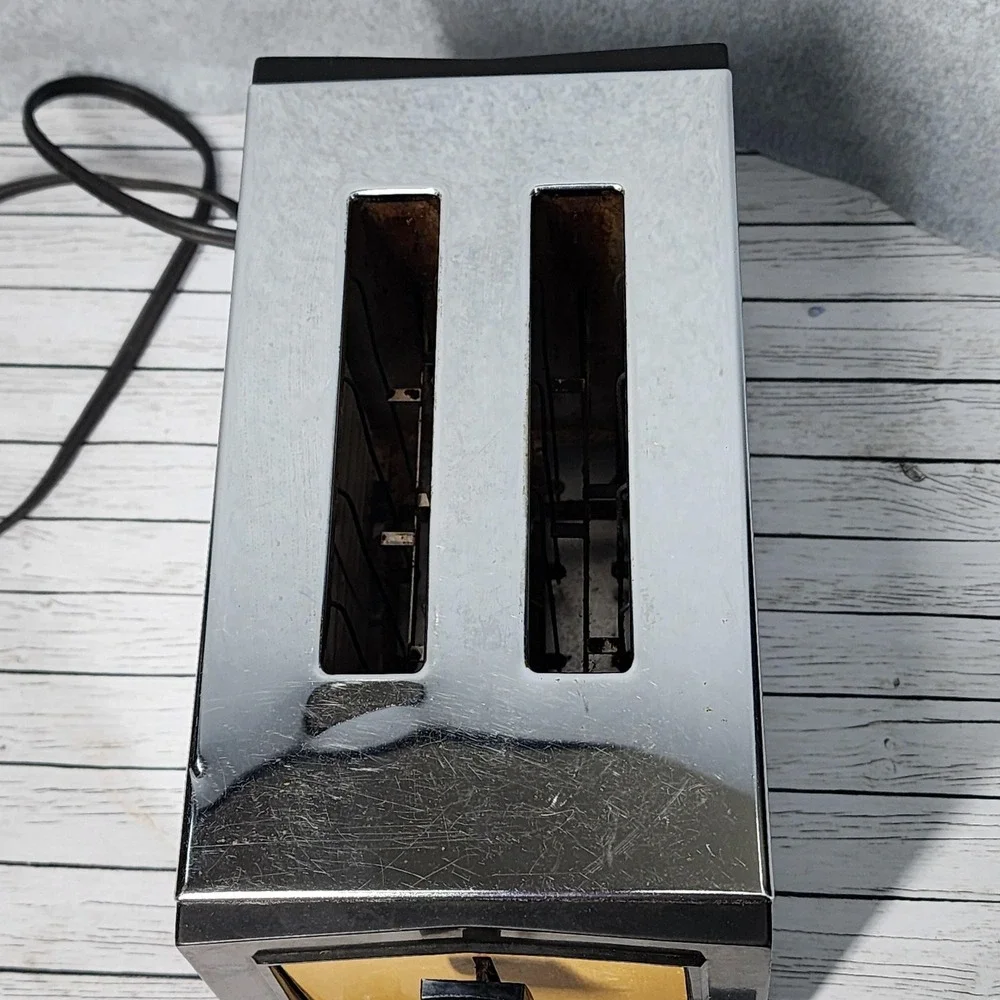 Vintage‎ Toastmaster Astra Toaster Chrome Retro Kitchen Decor Made in USA